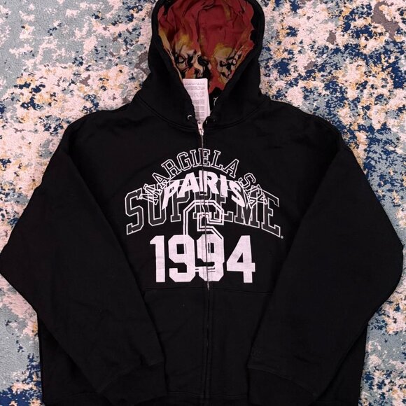 Supreme Men's Black Hoodie - Picture 1 of 3